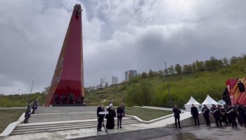 Стелу "Город трудовой доблести" открыли в нижегородском парке Победы