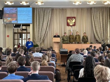 Нижегородские молодогвардейцы организовали "Урок мужества" для школьников