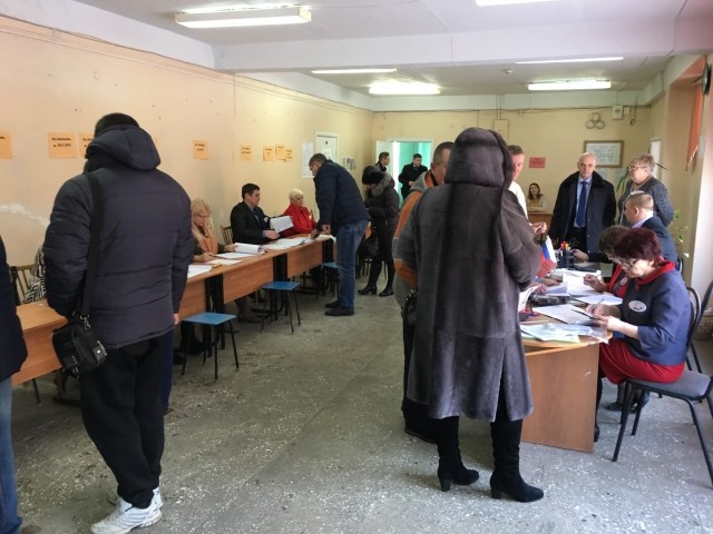 Мэр Арзамаса Михаил Мухин объехал избирательные участки города и отметил высокую активность населения